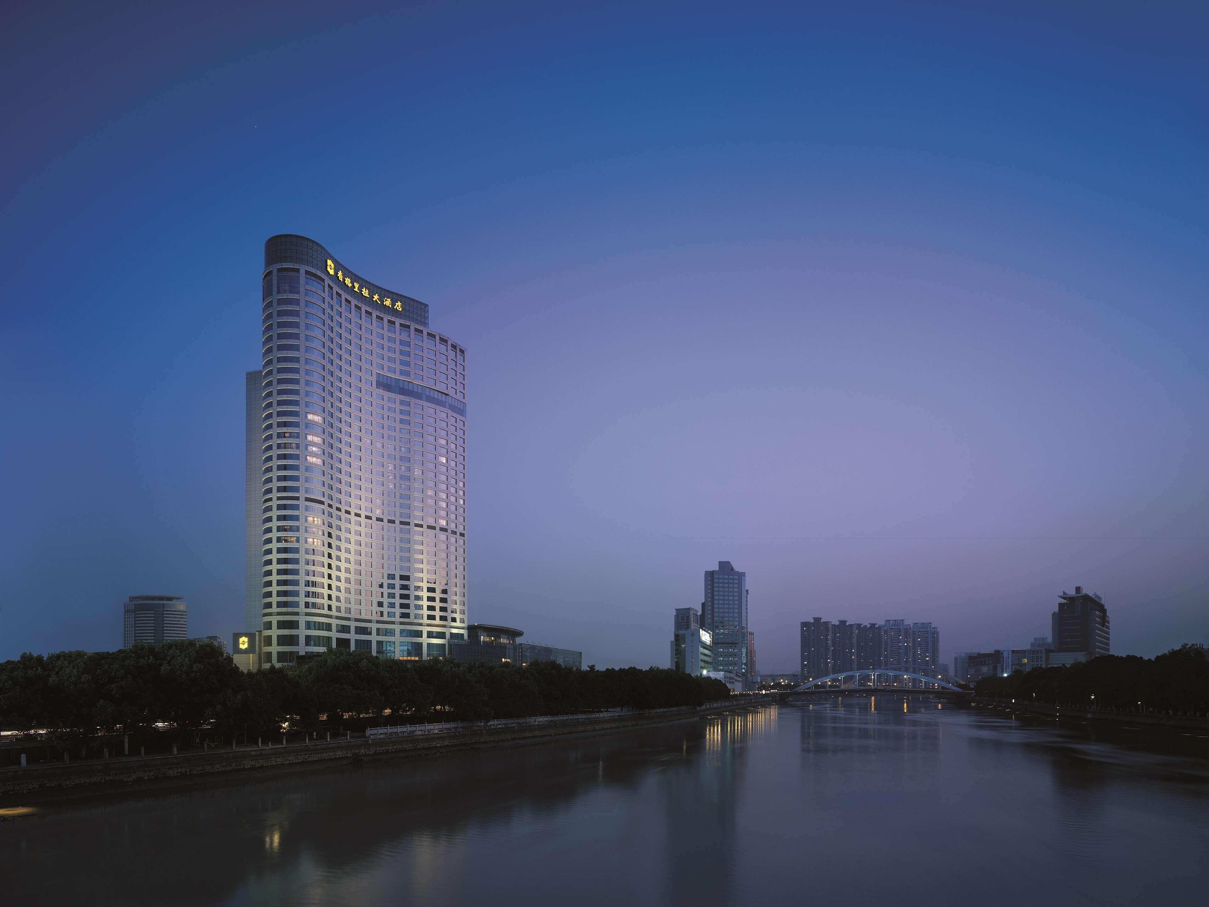 Shangri-La Ningbo - The Three Rivers Intersection Hotel Eksteriør billede